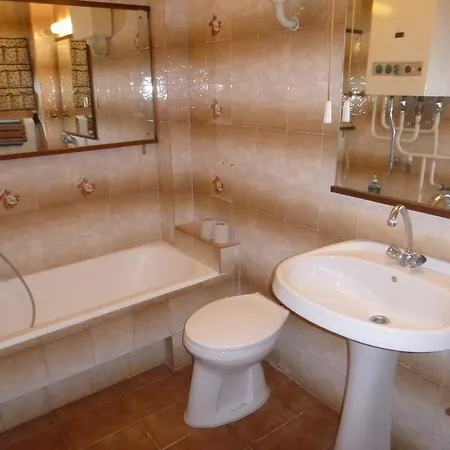 Oleander House דירה